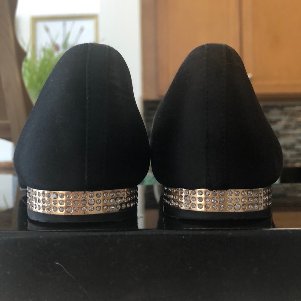 Tory Burch silk flat 6.5